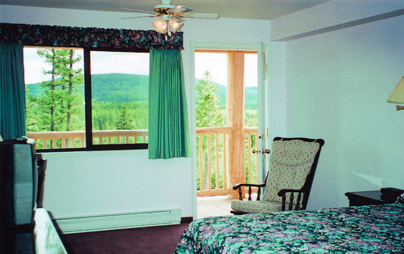 Spruce Hill Resort & Spa 108 Mile Ranch Exterior foto